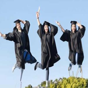 2025年 信阳市成考大专和本科的学费大概是多少？好通过吗？需要怎么备考复习容易过？